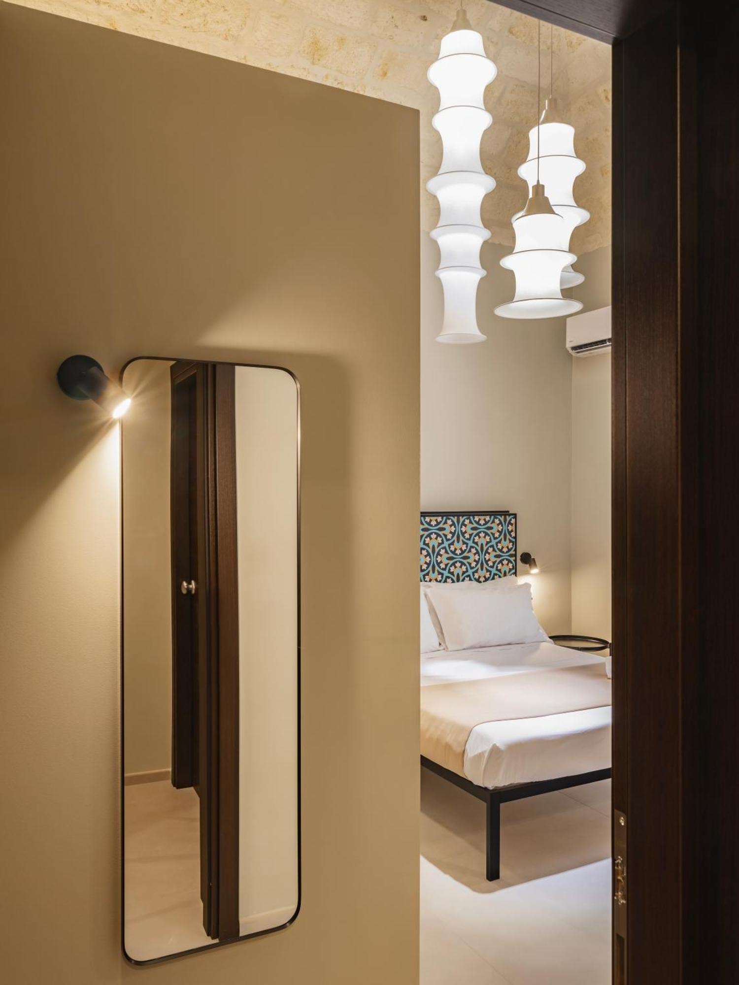 Hotel Almica24 Bari Zewnętrze zdjęcie