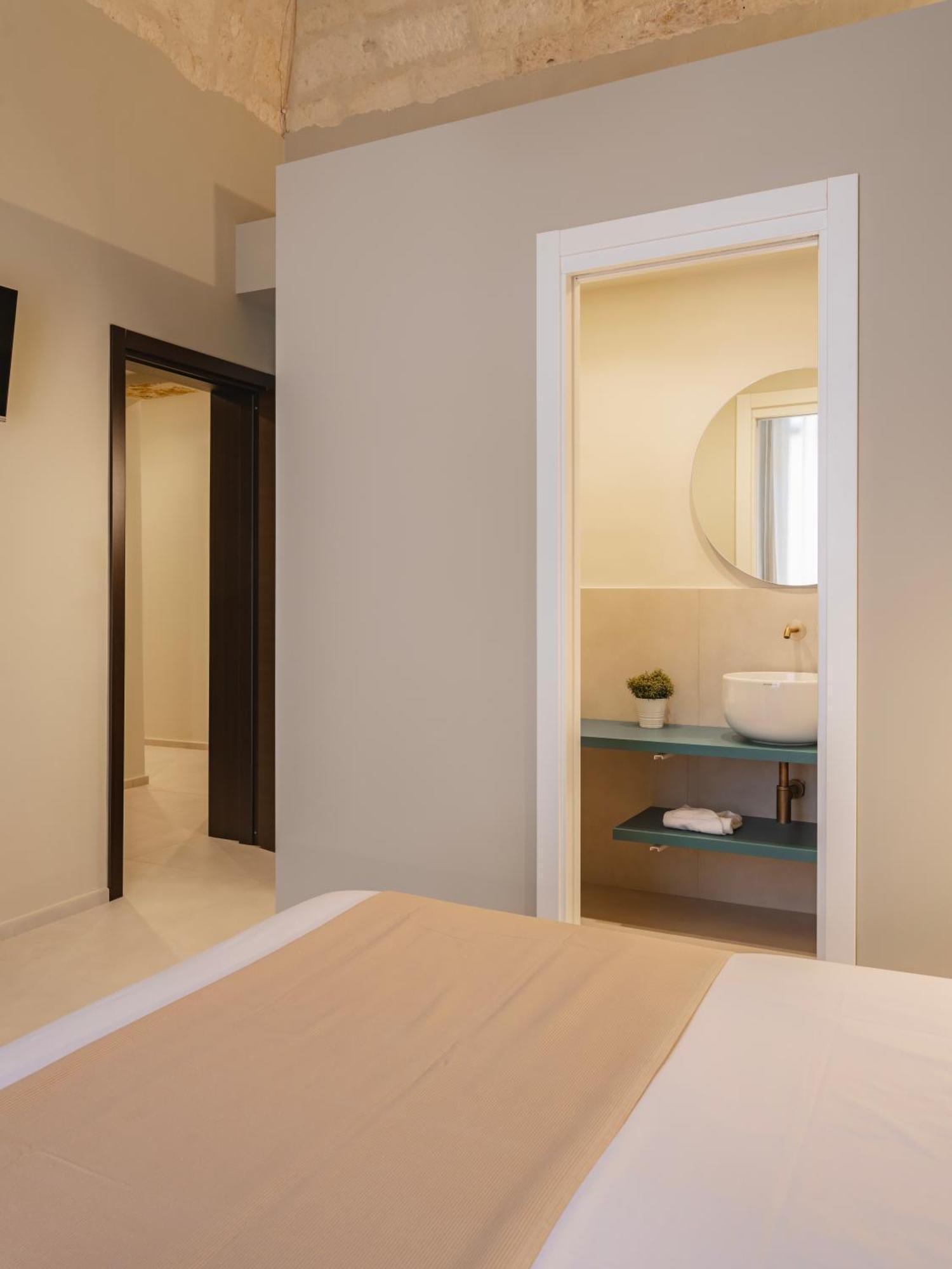 Hotel Almica24 Bari Zewnętrze zdjęcie