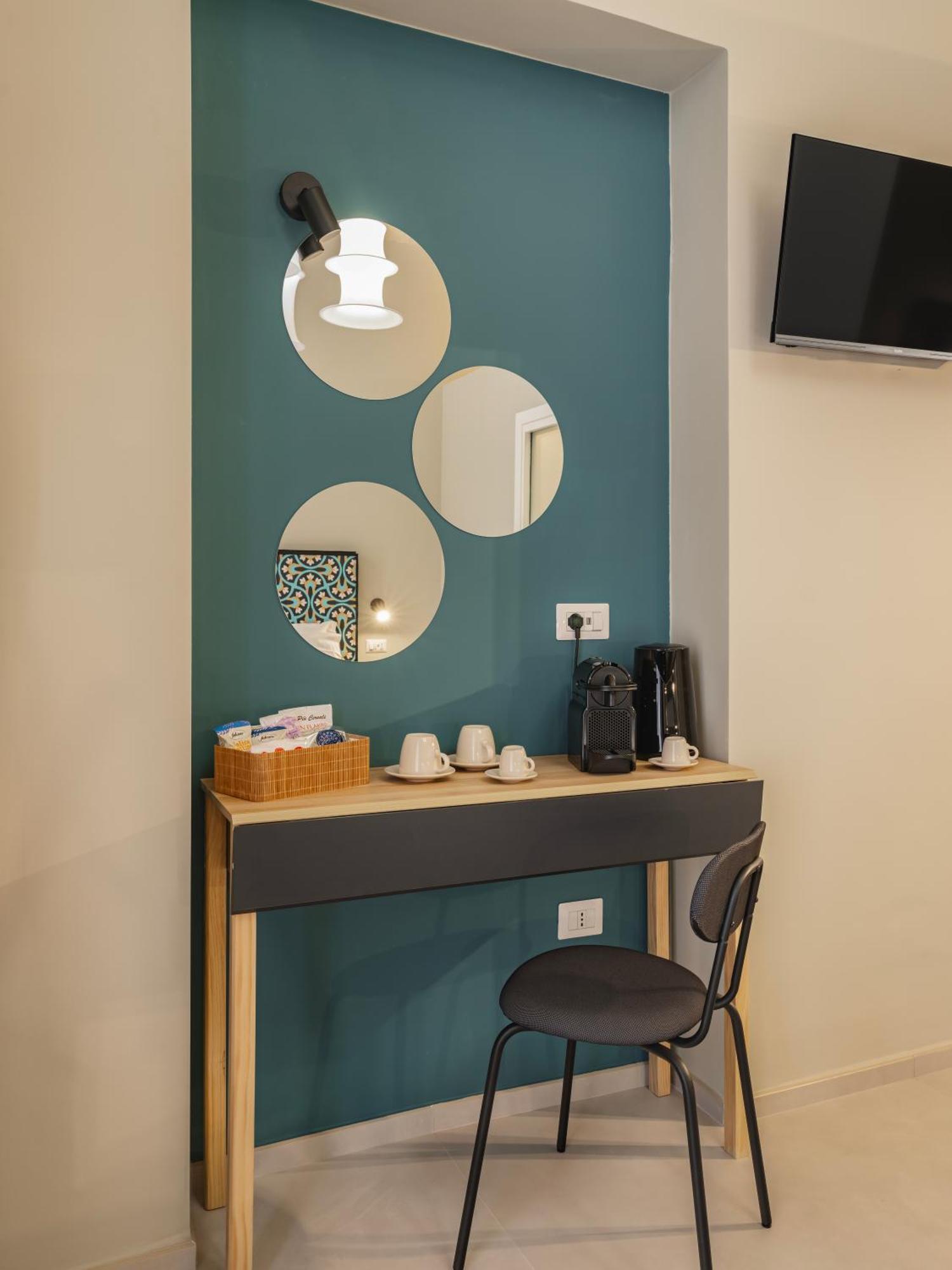 Hotel Almica24 Bari Zewnętrze zdjęcie
